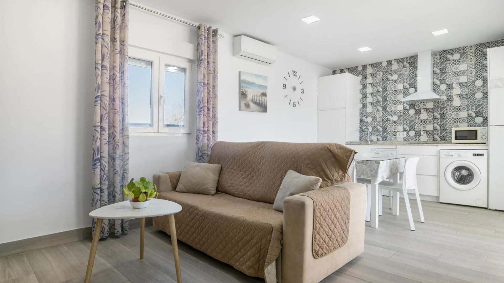 펜션 Villa De Gomar 콘일데라프론테라