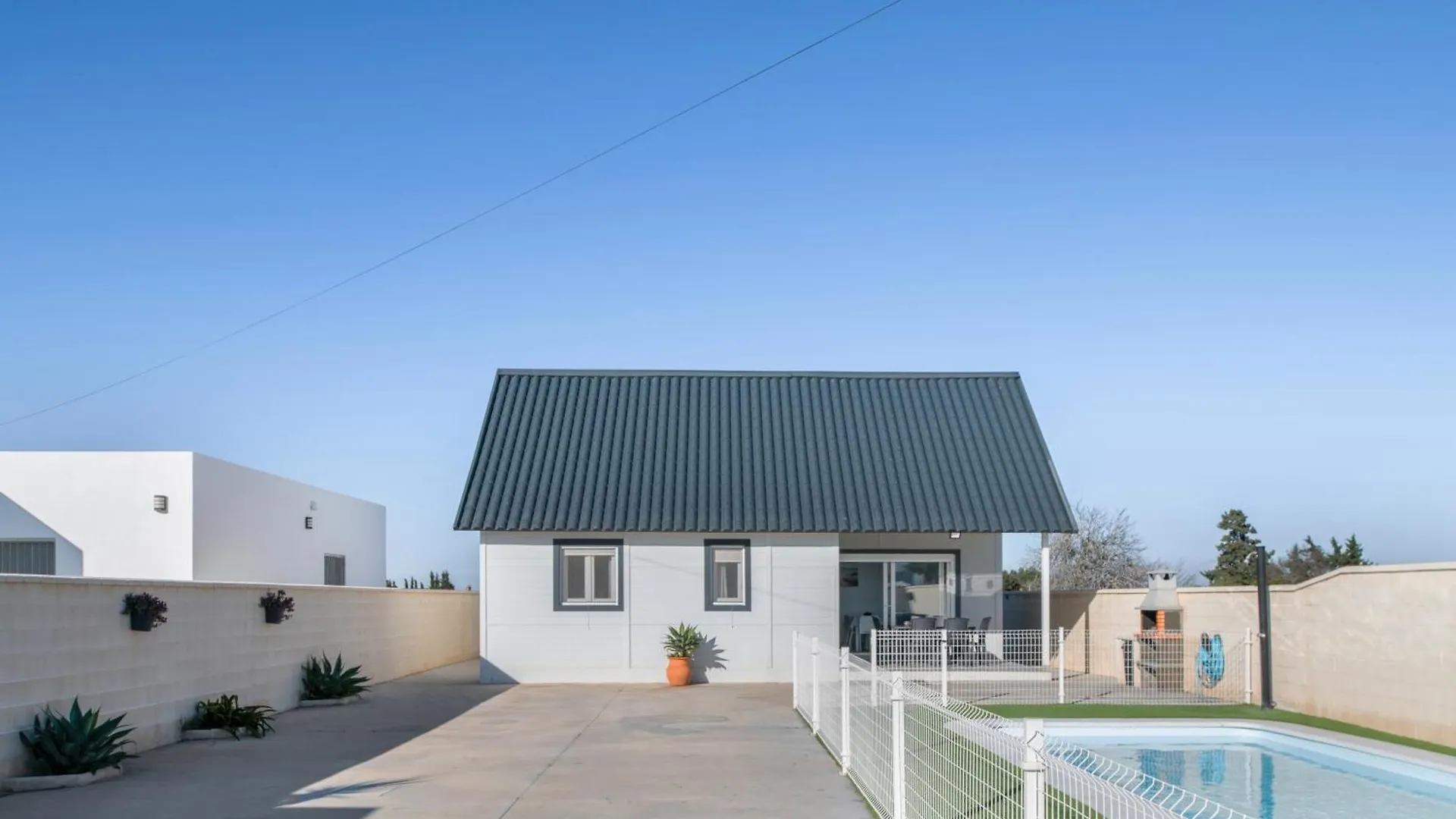Villa De Gomar 콘일데라프론테라