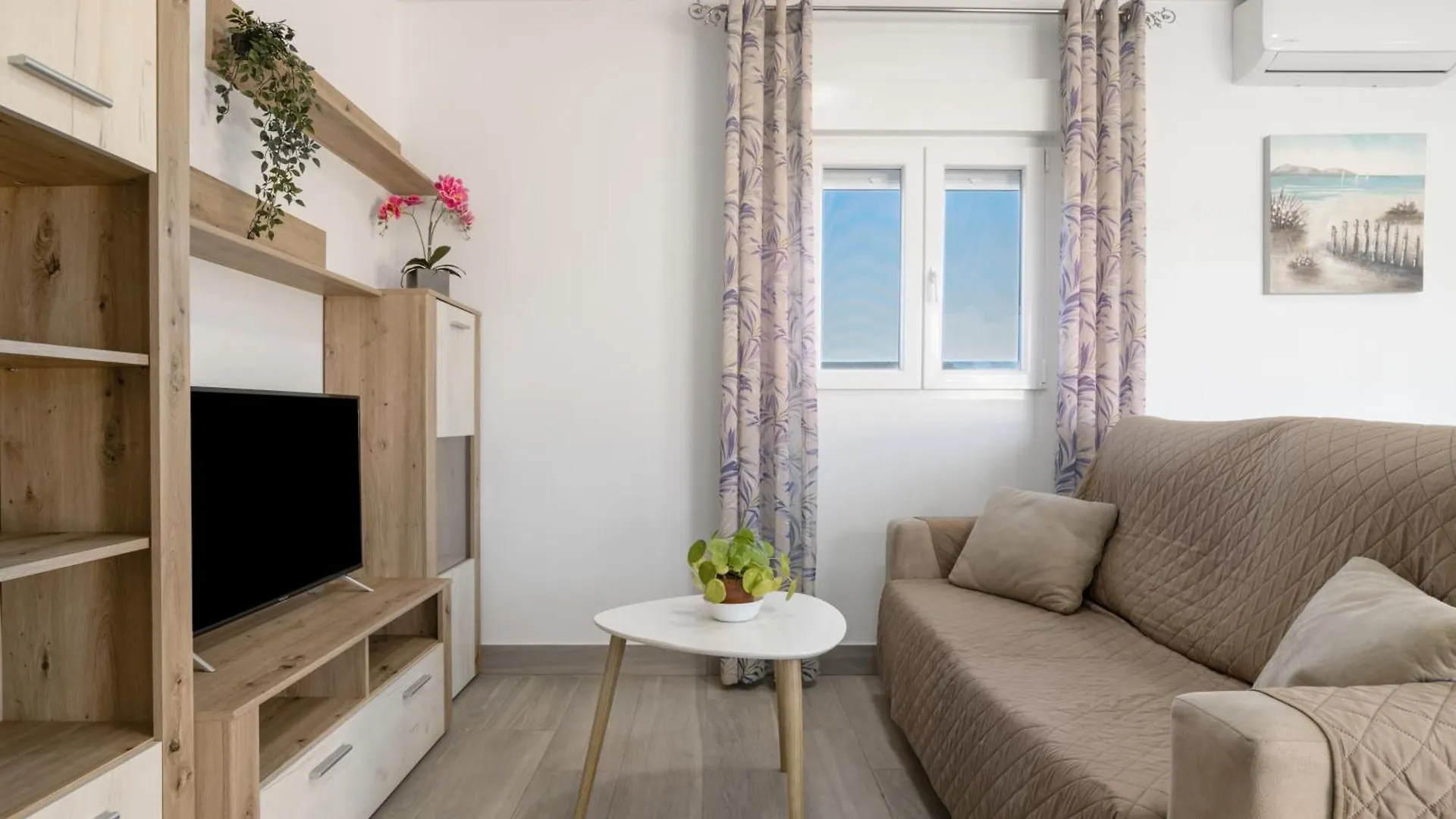 Villa De Gomar 콘일데라프론테라 0*,